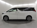 転売を目的としたお取引、並びに自動車販売に携わる方への販売はご遠慮させて頂いております。ご質問や確認書サインなどへのご協力をあらかじめご了承くださいませ。