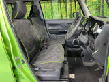運転席シート廻りは使用感も少なく、良好な状態となっています。丁寧に使われていたことがよくわかりますね。