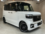 指定工場併設で末永く品質を保ちます。12ヶ月点検や車検はもちろんのこと、国家資格整備士によるお車のアドバイスも致します。