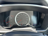 スッキリしたデザインのメーターは運転時の視線移動が少なくて済むので、安全性にも一役かってくれます。