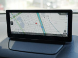 マツダコネクトの8.8インチワイドセンターディスプレイです。『Android Auto』『Apple CarPlay』や独自のコネクテッドサービスに対応したインターフェイスシステムです。