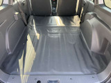シートをたおすとさらに広々空間へ!これならよりたくさんのお荷物が載せられて便利です☆