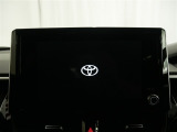ディスプレイオーディオを装備。スマホとクルマをつなぐことで、これまでのナビに加えて、いろんなサービスが楽しめます。