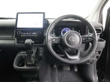 運転席です!ディスプレーオーディオになります♪見やすい位置にありますね♪