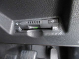 高速道路もスイスイ、快適なドライブを!安心・安全なドライブをサポートするETCを装備しています♪ビルトインタイプですっきり収納され、見た目も使い勝手も満足のアイテムです!!