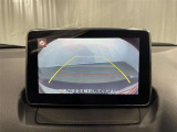 【バックモニター】駐車時に後方がリアルタイム映像で確認できます。駐車時や、夜間のバック時に大活躍♪