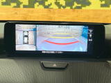 【360&deg;ビューモニター】専用のカメラにより、上から見下ろしたような視点で360度クルマの周囲を確認することができます☆死角部分も確認しやすく、狭い場所での切り返しや駐車もスムーズに行えます。