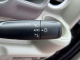 [オートライト]AUTOに合わせておくだけで夜間や、トンネル内で自動でヘッドライトが点灯します!付け忘れ消し忘れがないので楽々☆