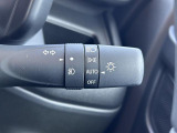 [オートライト]AUTOに合わせておくだけで夜間や、トンネル内で自動でヘッドライトが点灯します!付け忘れ消し忘れがないので楽々☆