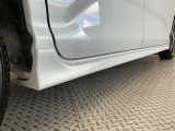 【現車確認及び来店納車のお願い】当社は県外販売を制限させて頂いております。基本は、近畿2府4県及び隣接県で、ご来店頂き現車確認及び、来店納車に限らせて頂いております。