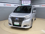 トヨタ認定中古車の安心感はそのままに、まるごとクリーニングと同等商品の当社「キラリフレッシュ」を簡素化し、お買い求めやすくした商品が、「トヨタ認定中古車ライト」です。