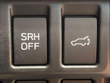 【パワーバックドア】スマートキーや運転席のボタンを押すだけでリアゲートが自動で開閉します!荷物を持っている時や、高い位置にあるバックドアを閉める際に便利な機能です♪