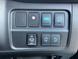 人気の装備♪両側電動スライドドアは両手に荷物があってもドアノブにあるボタンを押すだけで開きます。
