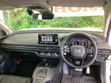 ご覧のように、視界が広く運転しやすいように設計されています。また、プラズマクラスター技術搭載デュアルフルオートエアコンで快適です。