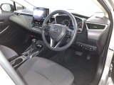 すっきりとしたデザインの内装は、さすがトヨタ車の上品さを感じます。