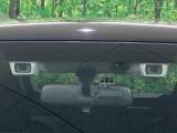 【アイサイトVer3】前方の車両等を検知し、衝突しそうな時は警報で注意を促し、ブレーキを踏む力をサポート。ブレーキを踏めなかった場合は衝突被害軽減ブレーキが作動、衝突回避をサポートします。