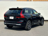 北欧流のラグジュアリーを体現したXC60。伝統的なスカンジナビアン・デザインを継承しながら、躍動感にあふれ優雅な雰囲気を身にまとう、新しい潮流を具現化したスタイリングです。
