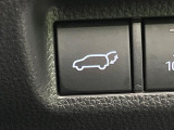【パワーバックドア】スマートキーや運転席のボタンを押すだけでリアゲートが自動で開閉します!荷物を持っている時や、高い位置にあるバックドアを閉める際に便利な機能です♪