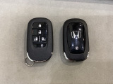 スマートキー付きですからドアロックの開閉およびエンジンスタートが楽々です。電動スライドドアの開け閉めもボタンで操作できます。スペアキーも同じものを用意しております。