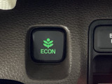 ★ECONスイッチ★ エコドライブを加速しよう!スイッチをONにすると、運転の仕方によるロスを抑え込み燃費をよくするようクルマが頑張ります(*^ー^*)燃費向上にチャレンジ♪
