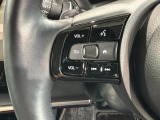 ステアリングにオーディオ操作スイッチが付いています。オーディオ画面に直接タッチしなくても操作が出来ますので、運転に集中できます。