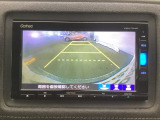 バックモニター付きで、車庫入れやバック時の後方確認をサポート。