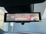 荷物をたくさん載せても後ろの確認が出来る便利なスマートルームミラー!