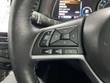 【ステアリングスイッチ】運転中に前方から目線をそらすことなくオーディオ等の操作が可能な便利機能!安心&快適なドライブを演出してくれます。