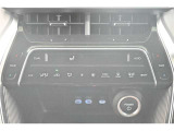 修復歴なし。修復歴(車体部(主に内側)の骨格部分の損傷による部位交換あるいは修正・補修)はありません。