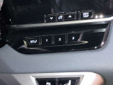 運転の操作性、快適性など全てはシートポジションから始まります。ドライバーごとの好みのポジションを記憶できるシートメモリーは、欠かせない機能です。