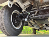お車を安心してお乗りいただく為には、足回りの定期点検が欠かせません。サービスサポート(有償保証)では無料点検もご提供しており、安心のカーライフをお過ごしいただけるサポート体制が整っています。