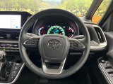 【純正革巻きステアリング】上質な革を使用することで、手にしっかり馴染みとても運転しやすいハンドルです♪