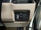 パワースライドドアの操作が運転席からも可能です。