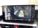 パックモニタ-も装備しております。車庫入れの苦手なお客様、もうご心配いりません。重宝してくれると思います。