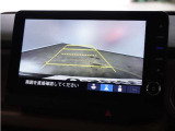 ◆リアワイドカメラシステム◆3種類の表示で後方確認をサポート♪セレクトレバーを「R」の位置に入れるとカメラ画像に切り替え。ノーマルビューでは従来のリアカメラと同様の標準的なビューで表示します!