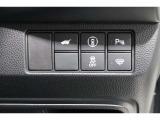 ホンダセンシング搭載!誤発進抑制機能・路外逸脱抑制機能・歩行者事故低減ステアリング・車線維持支援システム・先進車発進お知らせ機能など多彩な先進安全機能でより安全で快適なドライブを支援します。