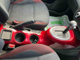 自動車保険もお任せください♪保険資格をもったスタッフがお客様ニーズに合わせてご提案させていただきます。もしもの時も、私たちが安心・丁寧・誠実にご対応させていただきます。