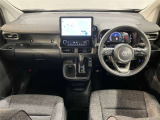 弊社の商品車両は横浜本牧にあります本部で隅々までチェックを行い、トヨタの厳しい商品基準をクリアした厳選した車両を展示しています。