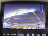 バックガイドモニターで、後方を確認しながら安心して駐車することができます。運転初心者も熟練者も必須の機能ですよ!