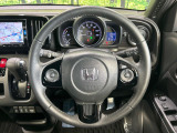 【純正革巻きステアリング】上質な革を使用することで、手にしっかり馴染みとても運転しやすいハンドルです♪