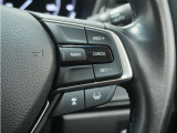 ◆アダプティブクルーズコントロール◆予め設定した車速内でクルマが自動的に加減速。前走車との適切な車間距離を維持しながら追従走行します。【LKAS】車線維持支援システムでステアリング操作を支援。