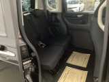 ホンダ車の低床ボディは、チャイルドシートへのお子さまの乗降や荷物の積載もスムーズ。座り心地が良く、快適なドライブを楽しんでいただけます。