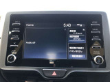 ディスプレイオーディオ装着車。ディスプレイとスマホを連携で、様々なアプリを使用できます。マップのアプリを繋げて、ナビゲーションとして使用できます。