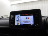 バックガイドモニター・全周囲モニターが装備されております。運転初心者にはうれしい機能です。