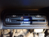 ■【ETC車載器】が装備されています。セットアップをしてお渡しとなり、ETCカードを差し込むだけで高速道路の利用が可能です。