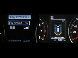コーナーセンサーを装備。障害物までの距離に応じて警告音を変えてお知らせ。縦列駐車時や駐車場・車庫等での取り回しをサポートします。詳細は販売店スタッフまでお尋ね下さい。