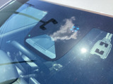 Honda SENSING広い水平画角のフロントワイドビューカメラと前後8つのソナーセンサーで、万が一に備えを。