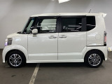 スライドドアなら狭い駐車場でもドアをぶつける心配がありません。ステップが低く乗り降りもしやすいです。