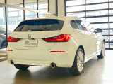 BMWのメカニックによる、100項目の納車前点検エンジン、ミッション、マフラー、電気系統やコンピュータなどを詳細に点検します。交換基準の部品があれば、純正部品を使用し整備した後にお客様にお渡しします。