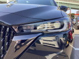 LEDヘッドランプ装備・消費電力が少なく明るいので夜間走行も安心して運転出来ます。